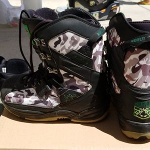 Snowboard Boots